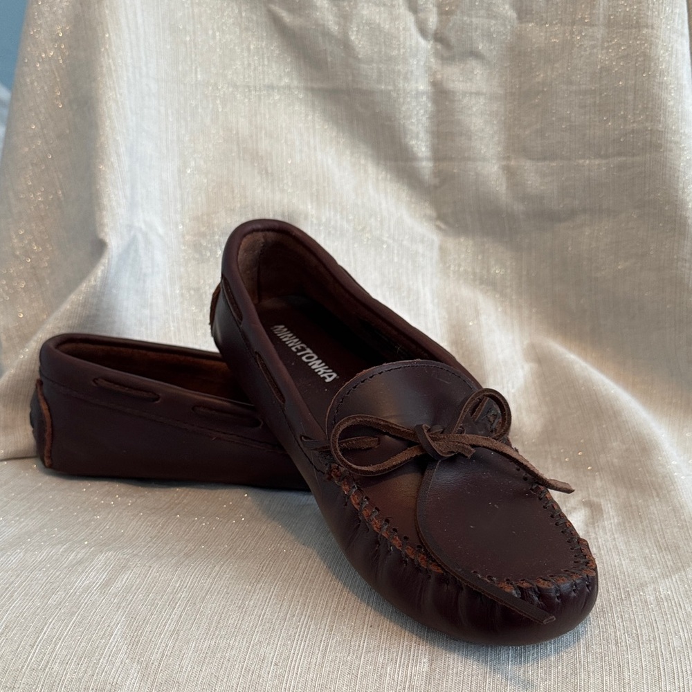 Minnetonka Dark Brown Leather Driving Loafers Sz 9